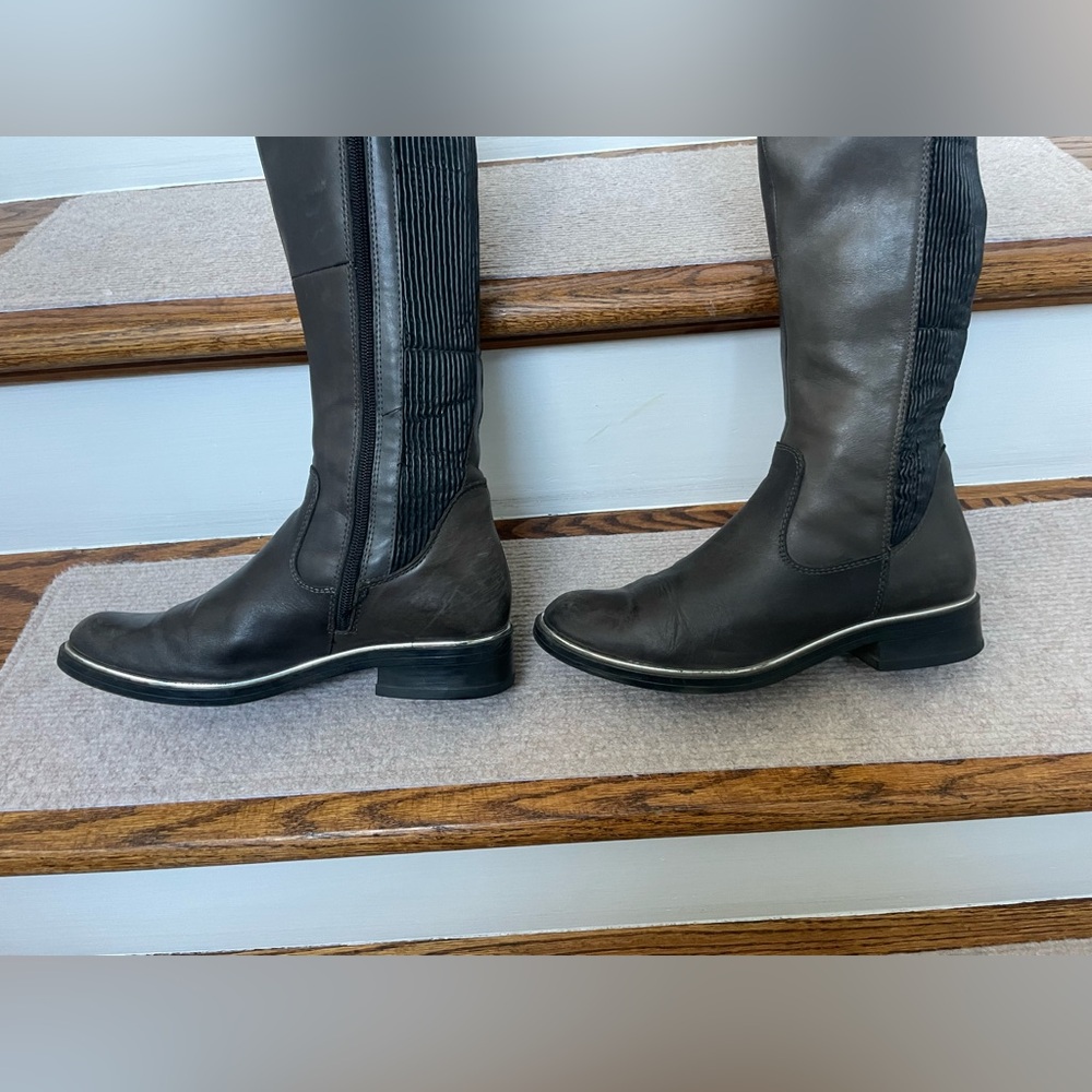 Caprice Stylish Black and Brown Boots - Picture 11 of 17